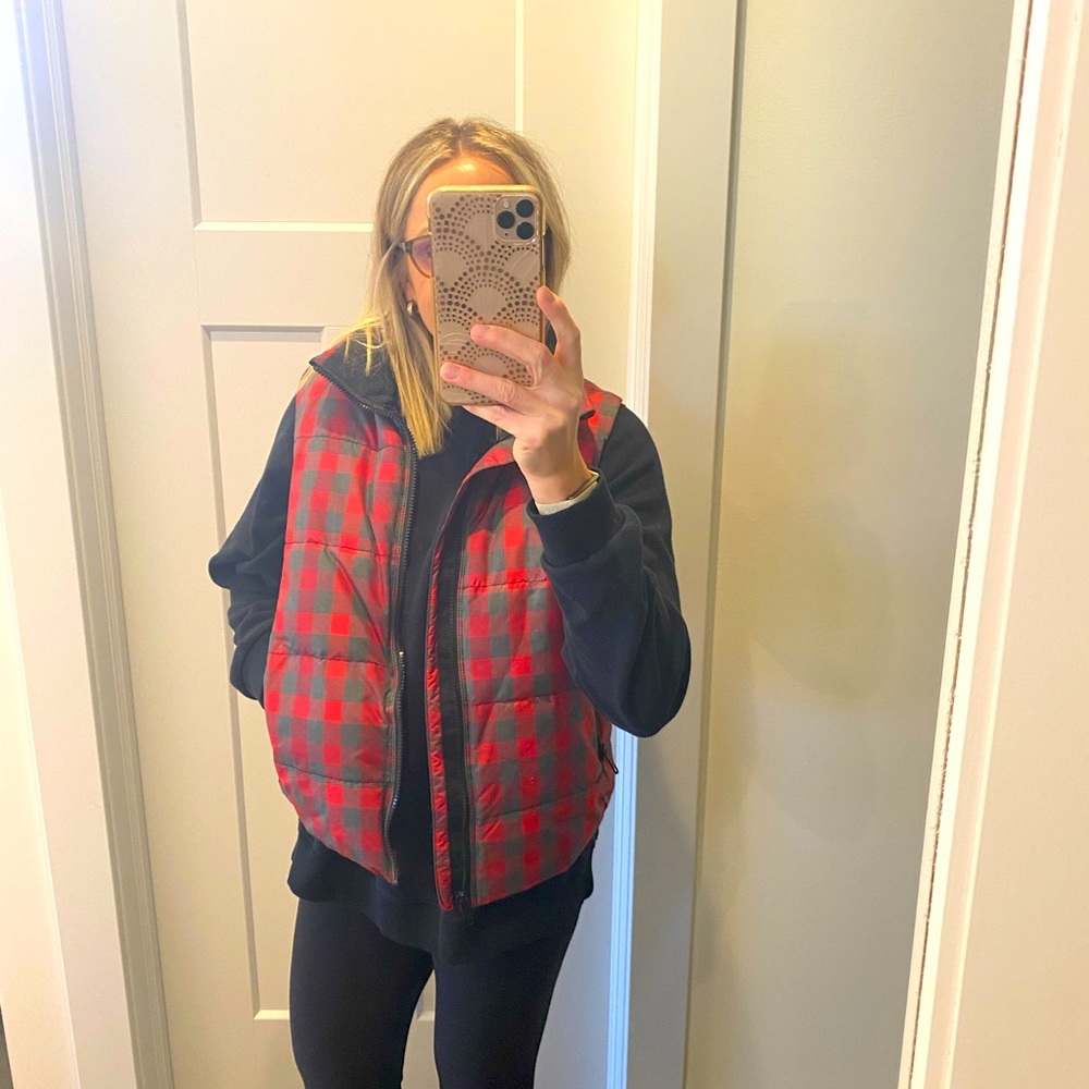 GAP vest